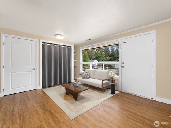 23304 55th Avenue W, Mountlake Terrace WA 98043
