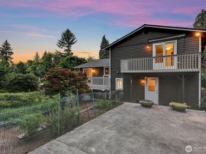 18803 156th Avenue NE, Woodinville WA 98072