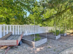 18803 156th Avenue NE, Woodinville WA 98072