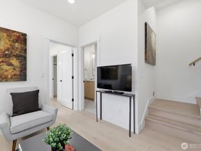 2010 Fairview Avenue E A, Seattle WA 98102