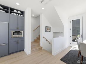 2010 Fairview Avenue E A, Seattle WA 98102