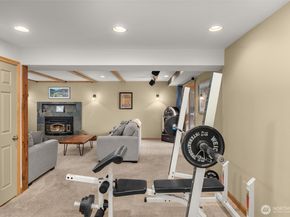 7627 NE 202nd Place, Kenmore WA 98028