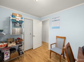 7627 NE 202nd Place, Kenmore WA 98028