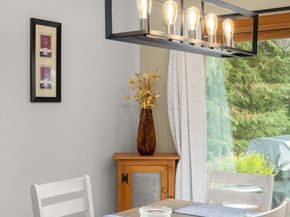 7627 NE 202nd Place, Kenmore WA 98028