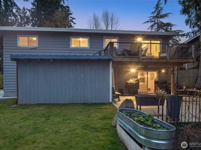 7627 NE 202nd Place, Kenmore WA 98028