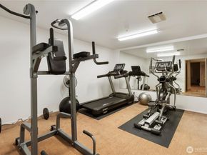 2244 13th Ave W 206, Seattle WA 98119