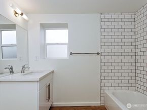 5045 37th Avenue S, Seattle WA 98118