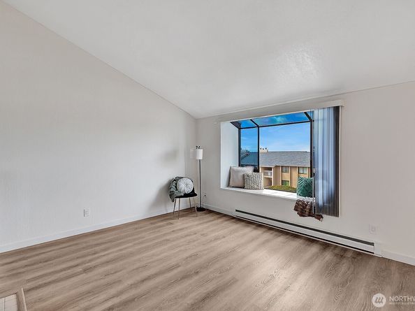 1321 S Puget Drive E33, Renton WA 98055