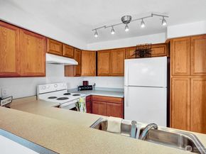 1321 S Puget Drive E33, Renton WA 98055