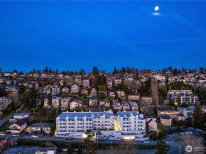 2244 13th Avenue W 410, Seattle WA 98119
