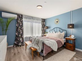 9624 Linden Avenue N, Seattle WA 98103