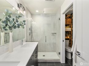 9624 Linden Avenue N, Seattle WA 98103