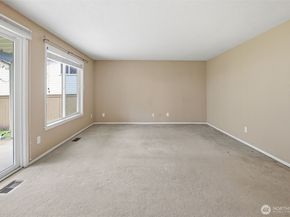 11901 93rd Avenue NE B108, Kirkland WA 98034