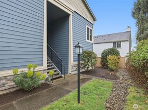 11901 93rd Avenue NE B108, Kirkland WA 98034