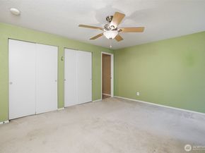 11901 93rd Avenue NE B108, Kirkland WA 98034