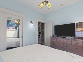 1609 N 50th Street, Seattle WA 98103