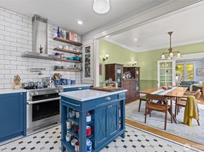 1609 N 50th Street, Seattle WA 98103
