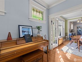 1609 N 50th Street, Seattle WA 98103