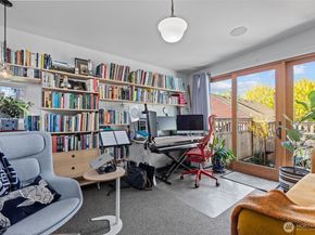 1609 N 50th Street, Seattle WA 98103