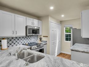13020 102nd Lane NE 5, Kirkland WA 98034