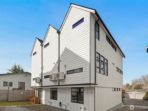 5030 Sand Point Place NE B, Seattle WA 98105