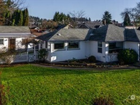 436 Wells Avenue N, Renton WA 98057
