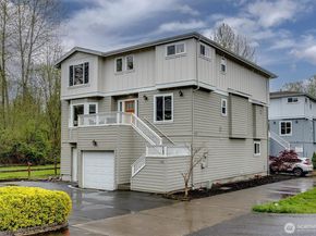 1120 156th Avenue SE, Bellevue WA 98007