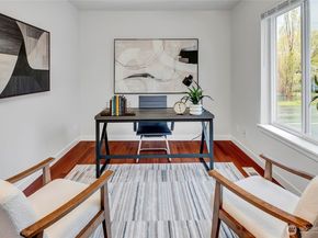1120 156th Avenue SE, Bellevue WA 98007