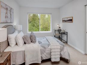 1120 156th Avenue SE, Bellevue WA 98007