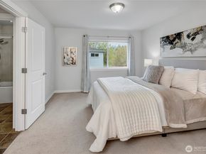 1120 156th Avenue SE, Bellevue WA 98007