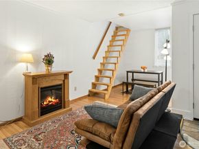 6440 139th Place NE 12, Redmond WA 98052
