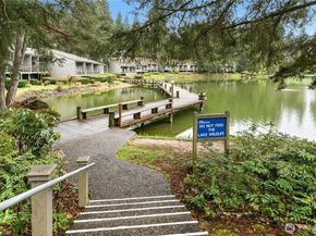 6440 139th Place NE 12, Redmond WA 98052