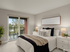 145 105th Avenue SE 25, Bellevue WA 98004