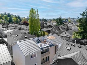 2443 55th Avenue SW 2A, Seattle WA 98116
