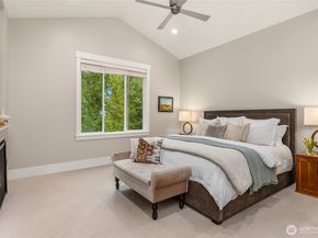 7835 Ledgestone Loop NE, Bainbridge Island WA 98110