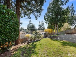 16127 SE 5th Street, Bellevue WA 98008