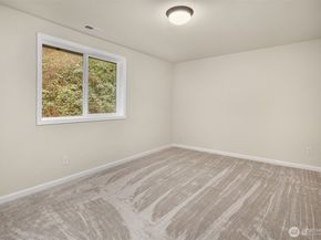 2112 SW 103rd Place, Seattle WA 98146