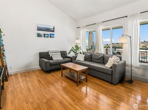 1965 12th Avenue W 401, Seattle WA 98119