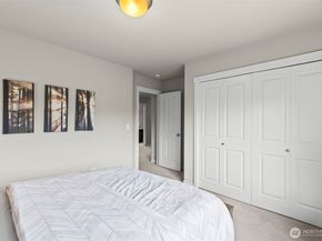 1644 211th Avenue SE, Sammamish WA 98075
