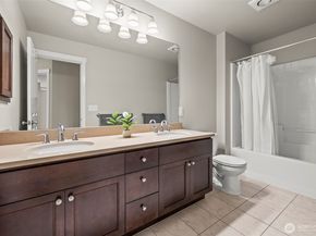 1644 211th Avenue SE, Sammamish WA 98075