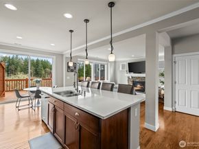 1644 211th Avenue SE, Sammamish WA 98075