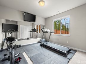 1644 211th Avenue SE, Sammamish WA 98075