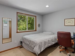 932 Pike Place NE, Auburn WA 98002