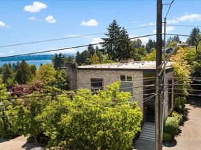 5101 NE 55th Street 103, Seattle WA 98105
