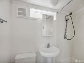 2916 Robin Avenue, Bremerton WA 98310
