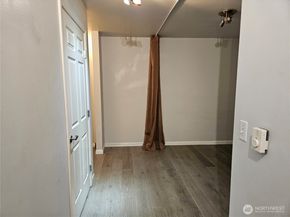 2530 15th Avenue W 303, Seattle WA 98119