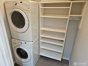 2530 15th Avenue W 303, Seattle WA 98119