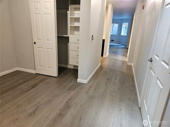 2530 15th Avenue W 303, Seattle WA 98119