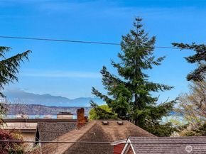 600 Bell Street 301, Edmonds WA 98020