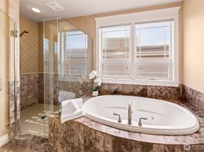 600 Bell Street 301, Edmonds WA 98020